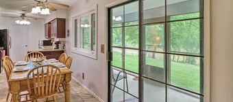 Norfork Getaway: Walk in White River Access!