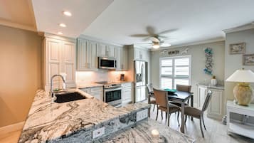 Apartment (1 Bedroom) | Interior