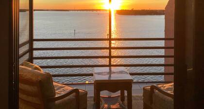 Coastal Marco Island Condo w/ Club Amenities!