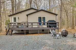 House (2 Bedrooms) | Interior - Pet-friendly Pocono Lake Home w/ Fire Pit + Deck! (Pocono Lake)