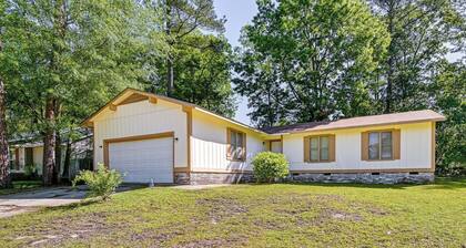 Fayetteville Vacation Rental w/ Yard!