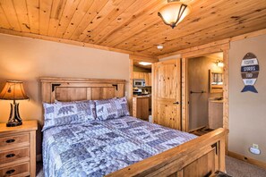 3 quartos, ferros/tábuas de passar roupa, roupa de cama