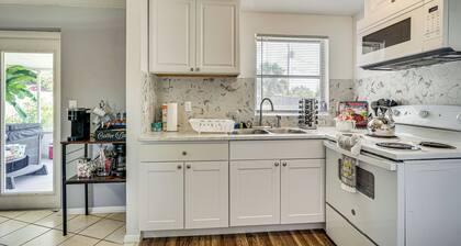 5 Mi Circle B Bar Reserve: Lakeland Getaway!