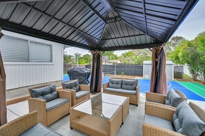 House (4 Bedrooms) | Terrace/patio