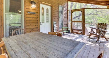 Idyllic Southern Indiana Cabin Near Patoka Lake!