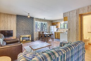 Casa (2 Bedrooms) | Interior