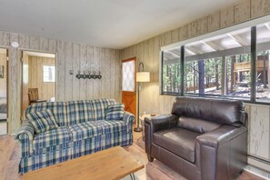 Casa (2 Bedrooms) | Interior