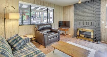 Cozy Cabin in Greer: Hike, Bike & Ski!