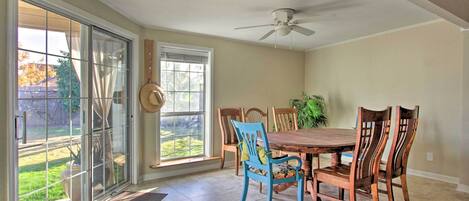 House (3 Bedrooms) | Interior