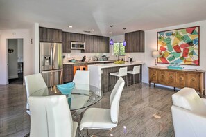 House (3 Bedrooms) | Interior - Mid-century Modern Oasis, 1 Mile to El Paseo! (Palm Desert)