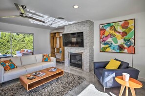 House (3 Bedrooms) | Interior - Mid-century Modern Oasis, 1 Mile to El Paseo! (Palm Desert)