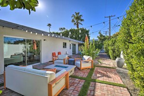 House (3 Bedrooms) | Interior - Mid-century Modern Oasis, 1 Mile to El Paseo! (Palm Desert)