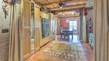 Casa (2 Bedrooms) | Interior