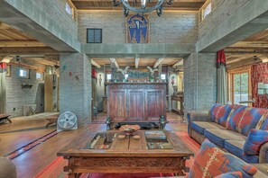 Casa (2 Bedrooms) | Interior