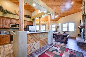 Microondas, horno, parrilla de estufa y lavavajillas 