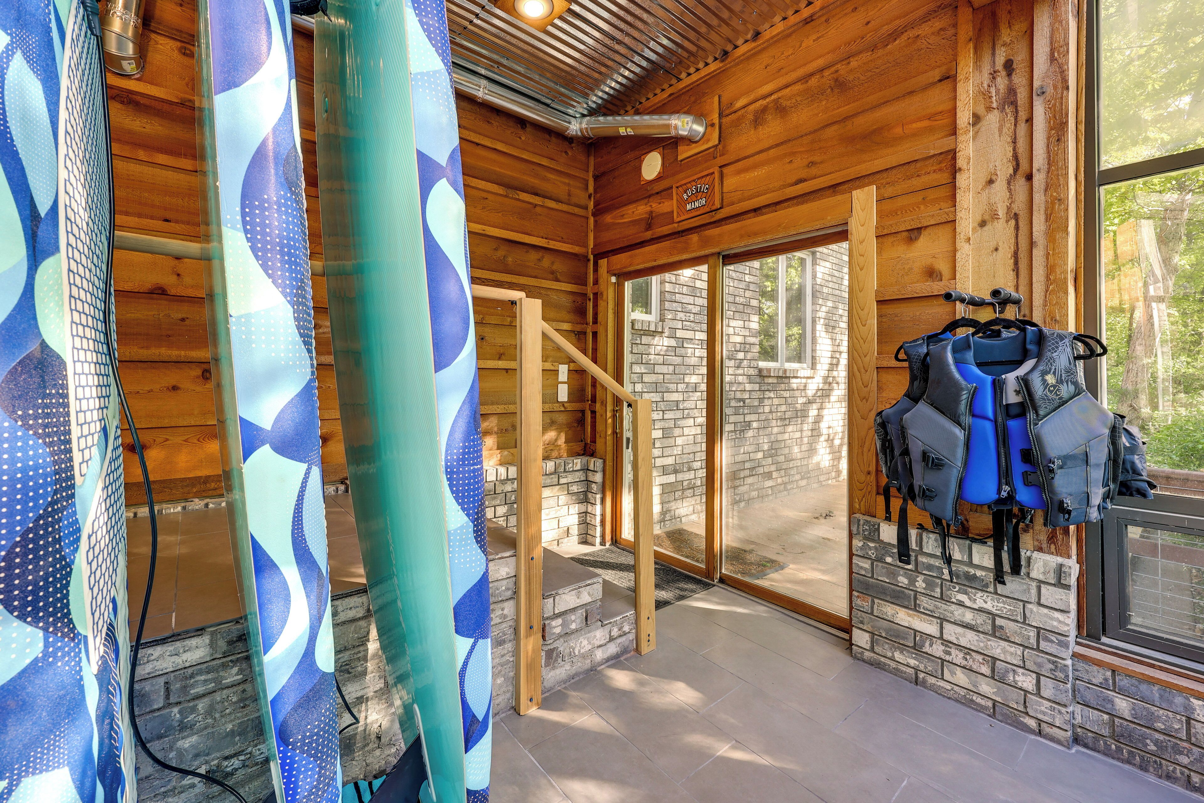 Apartment (1 Bedroom) | Interior