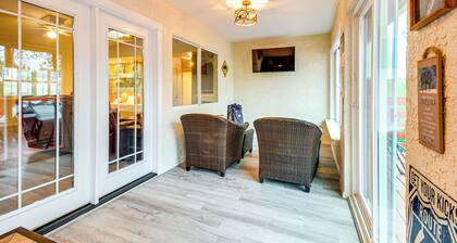 Mountain-view Deck: Pet-friendly Home in Prescott