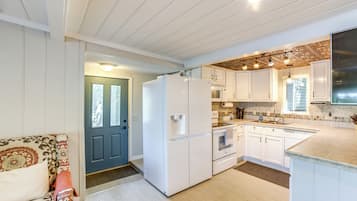 Cottage (2 Bedrooms) | Interior