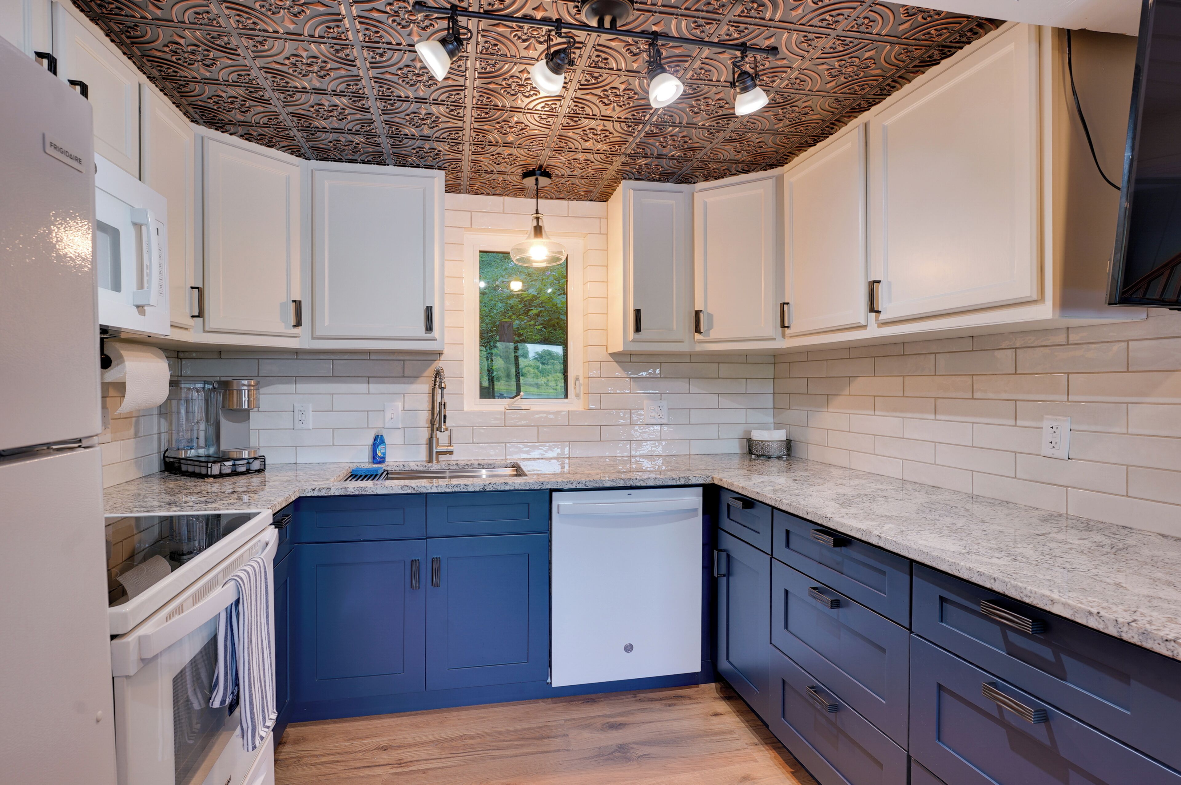 Cottage (2 Bedrooms) | Interior