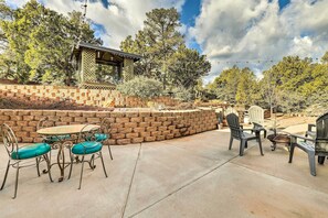 Apartment (0 Bedroom) | Front of property - Gazebo & Fire Pit: Pet-friendly Payson Home! (Payson)