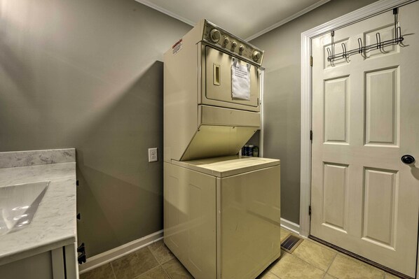 House (2 Bedrooms) | Interior - Sweet Southern Pines Abode w/ Yard & Covered Porch (Southern Pines)