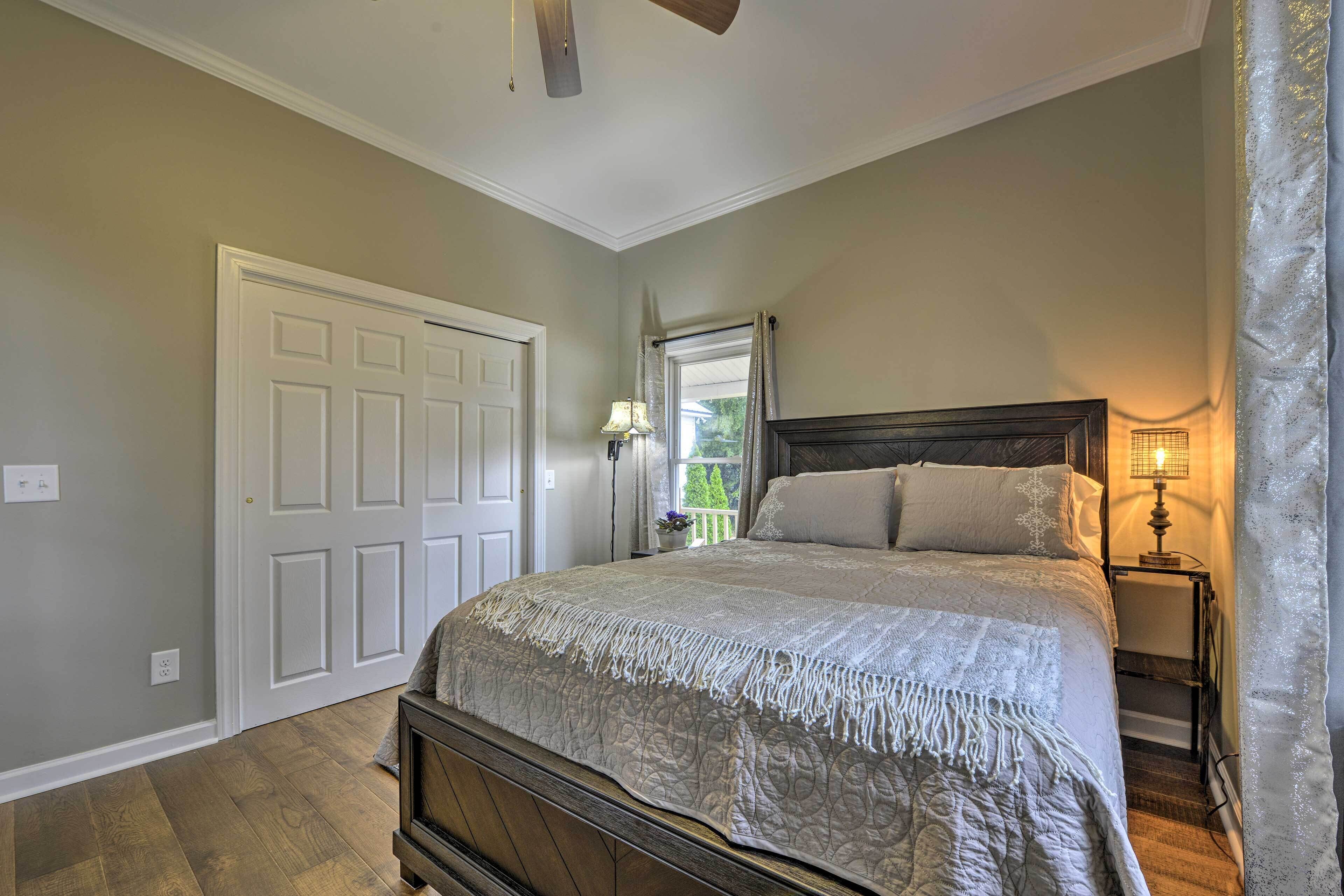 House (2 Bedrooms) | Interior