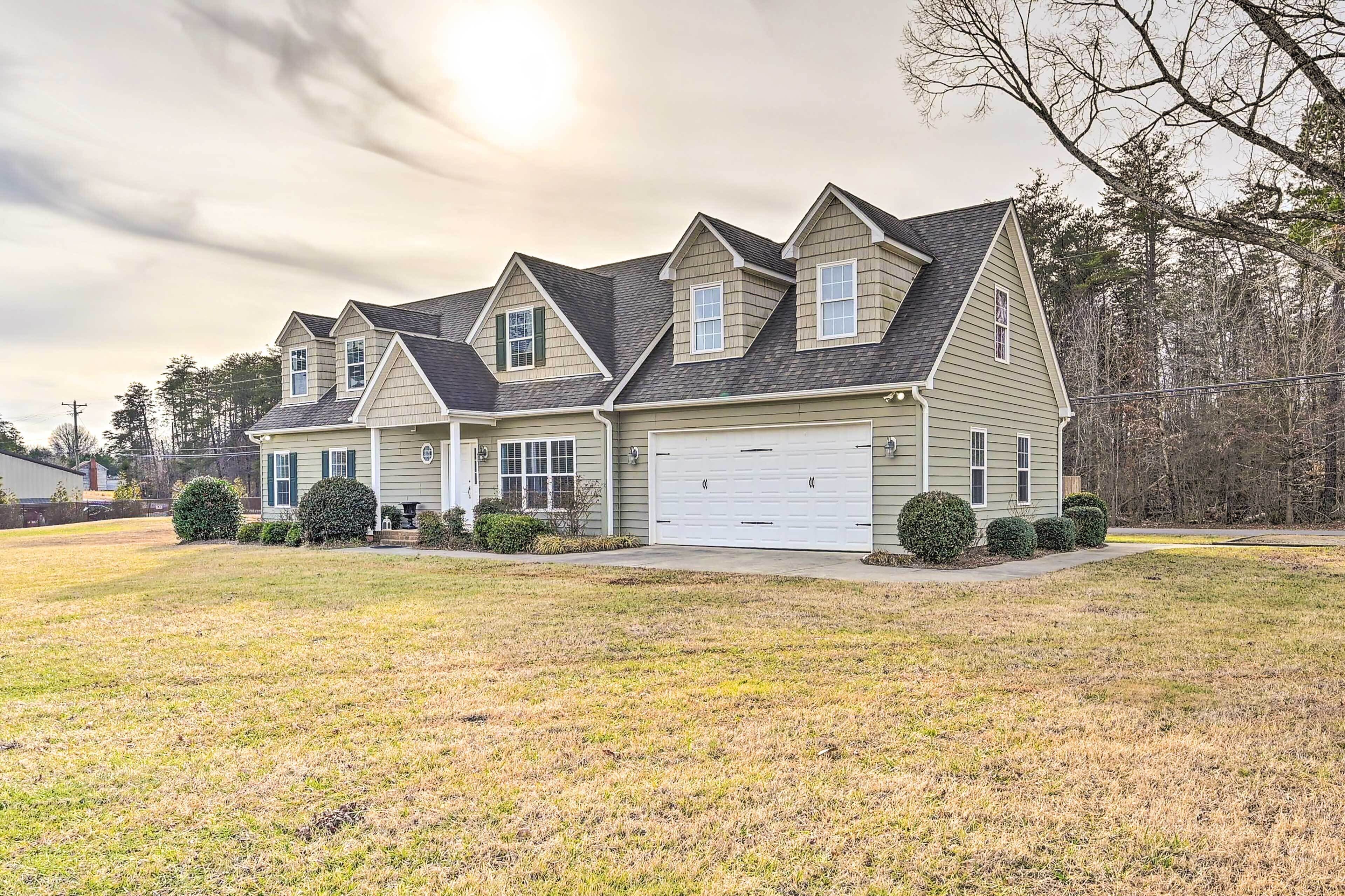 House (3 Bedrooms) | Interior