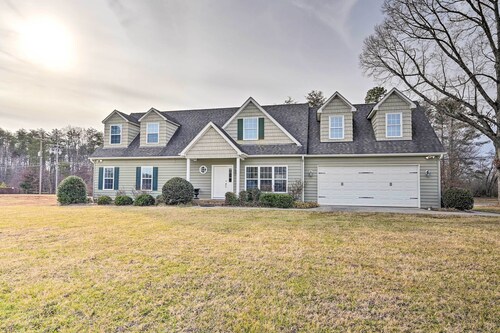 Stokesdale Vacation Rental w/ Game Room!