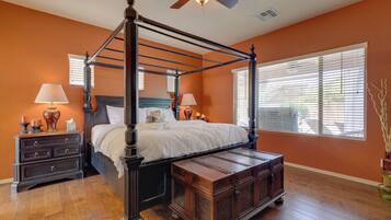 House (5 Bedrooms) | Interior