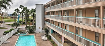 Corpus Christi 'surfside Suite' w/ Beach Access!