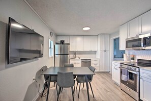 Mikrovågsugn, ugn, spishäll och diskmaskin