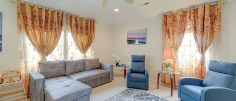 House (5 Bedrooms) | Front of property