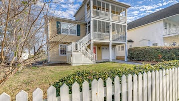 Nhà (5 Bedrooms) | Mặt tiền nơi lưu trú