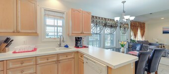 Waterfront Crystal Coast Vacation Rental Getaway!
