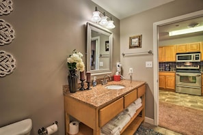 Apartment (2 Bedrooms) | Interior - Sevierville Resort Retreat ~ 2 Mi to Pigeon Forge! (Sevierville)