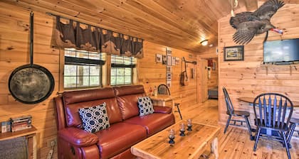 Parsons Semper Fi Cabin w/ Fire Pit!