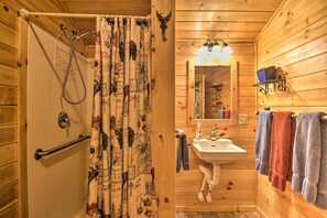Interior - Parsons Semper Fi Cabin w/ Fire Pit! (Parsons)