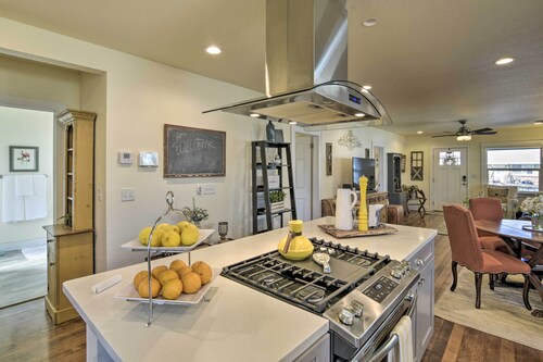 Ideally Located Chico Home - Fire Pit & Grill