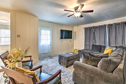 Little Rock Home ~ 5 Mi to Downtown!