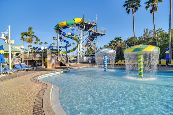 Apartment (2 Bedrooms) | Front of property