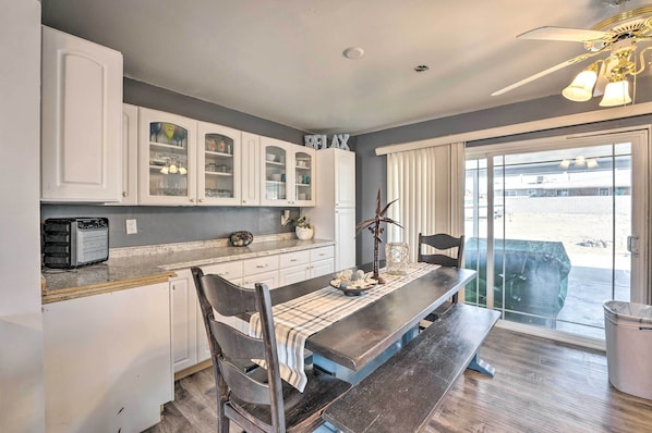 House (4 Bedrooms) | Interior