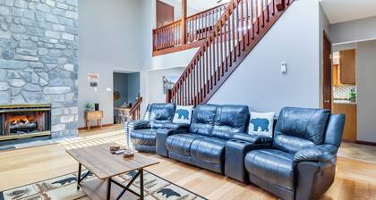 Lake Access & Private Hot Tub at Poconos Home!