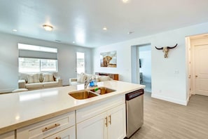 Interior - 12 Mi to Dtwn Flagstaff: Spacious Bellemont Home! (Bellemont)