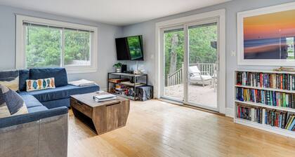 Hamptons Vacation Rental w/ Saltwater Pool