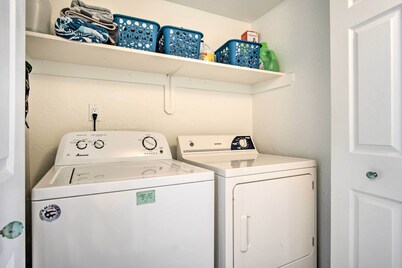 Mountain-view Tucson Condo w/ Outdoor Pools!