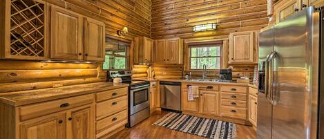 House (3 Bedrooms) | Interior