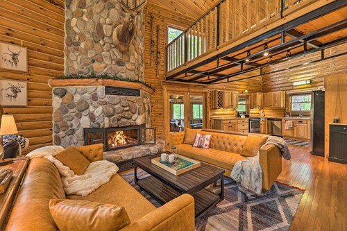 Luxe Riverfront Lodge: Group Wine and Ski Retreats