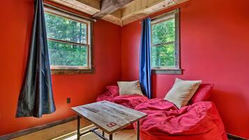 Apartment (0 Bedroom) | Interior