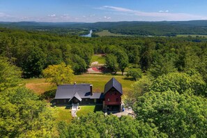 Apartment (0 Bedroom) | Interior - 'red Sweetheart Barn Studio' w/ Mtn & River Views! (Putney)