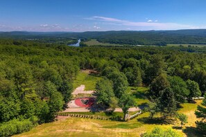 Apartment (0 Bedroom) | Interior - 'red Sweetheart Barn Studio' w/ Mtn & River Views! (Putney)